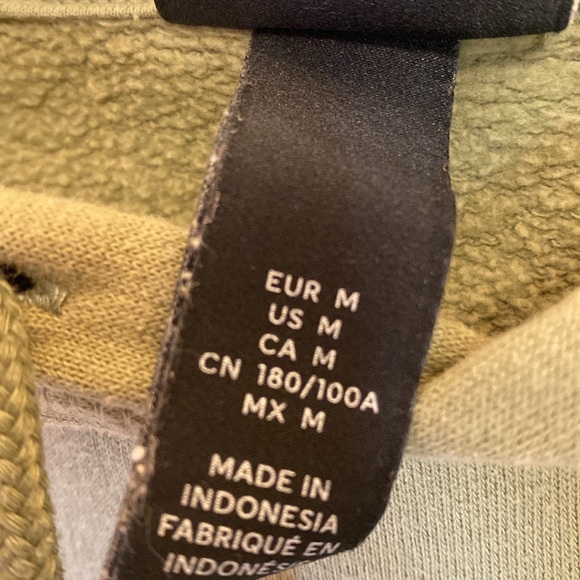 🔥 H&M Skater style/Blokecore relaxed fit green hoodie size M - Picture 3 of 8